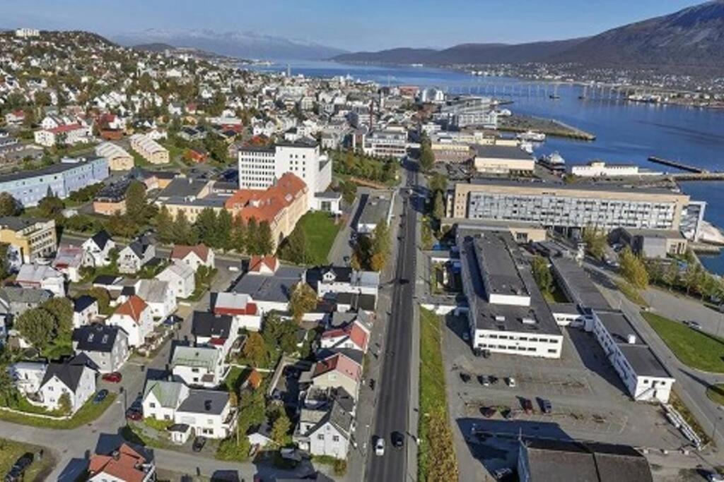 In The Heart Of The Aurora Borealis - Tromso City ภายนอก รูปภาพ