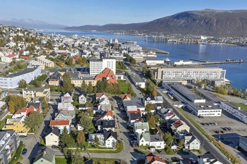 In The Heart Of The Aurora Borealis - Tromso City ภายนอก รูปภาพ
